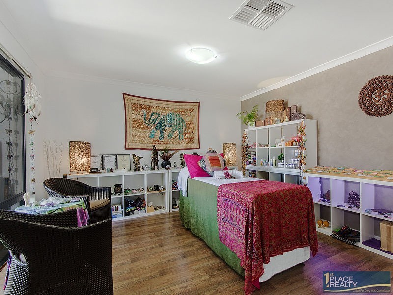 50 Miltona Drive, Secret Harbour WA 6173