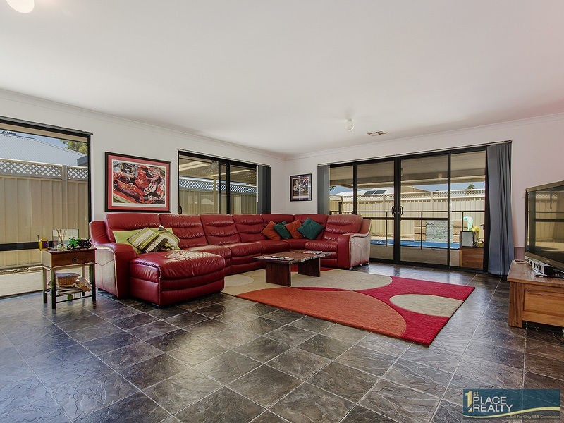 49 Ballard Meander, Lakelands WA 6180