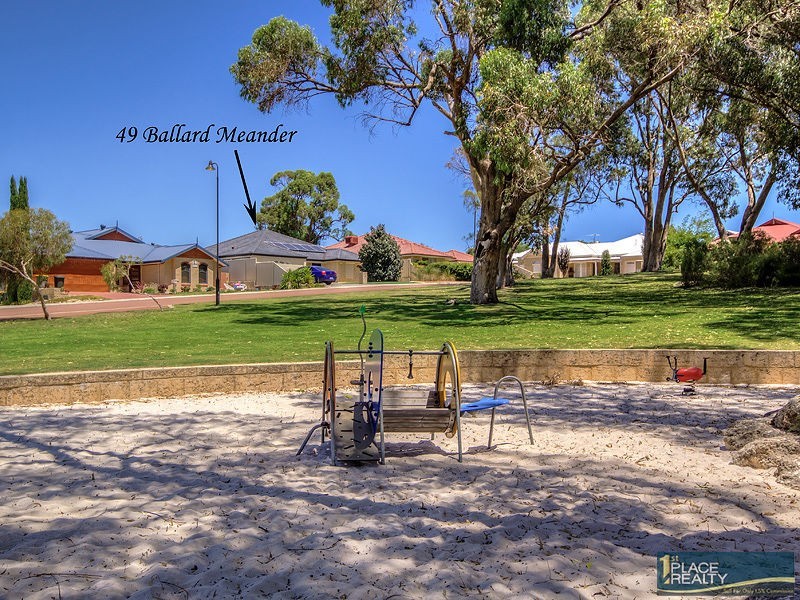 49 Ballard Meander, Lakelands WA 6180