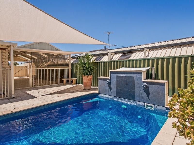 12 Pastrana Crescent, Port Kennedy WA 6172