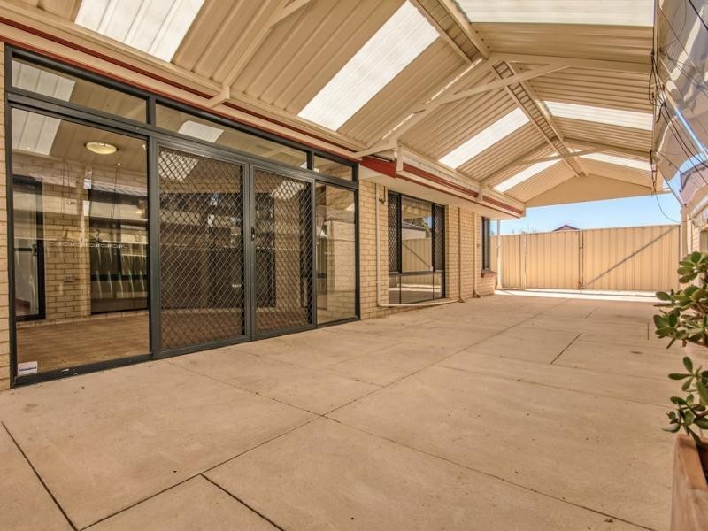 12 Pastrana Crescent, Port Kennedy WA 6172