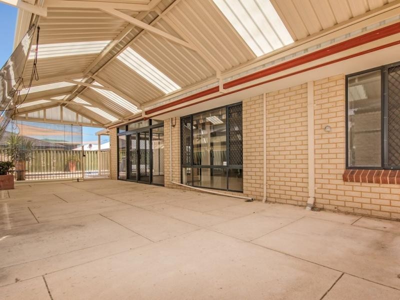 12 Pastrana Crescent, Port Kennedy WA 6172