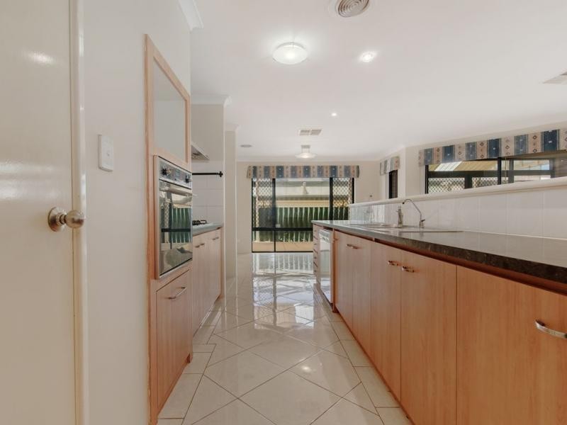 12 Pastrana Crescent, Port Kennedy WA 6172