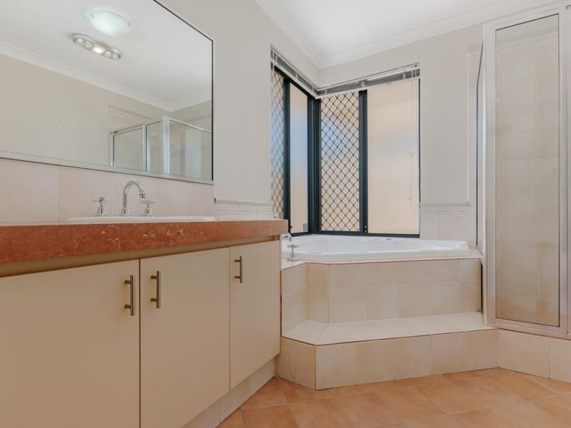 12 Pastrana Crescent, Port Kennedy WA 6172