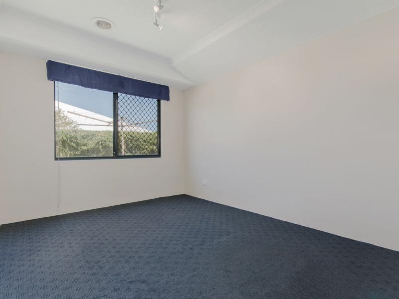 12 Pastrana Crescent, Port Kennedy WA 6172