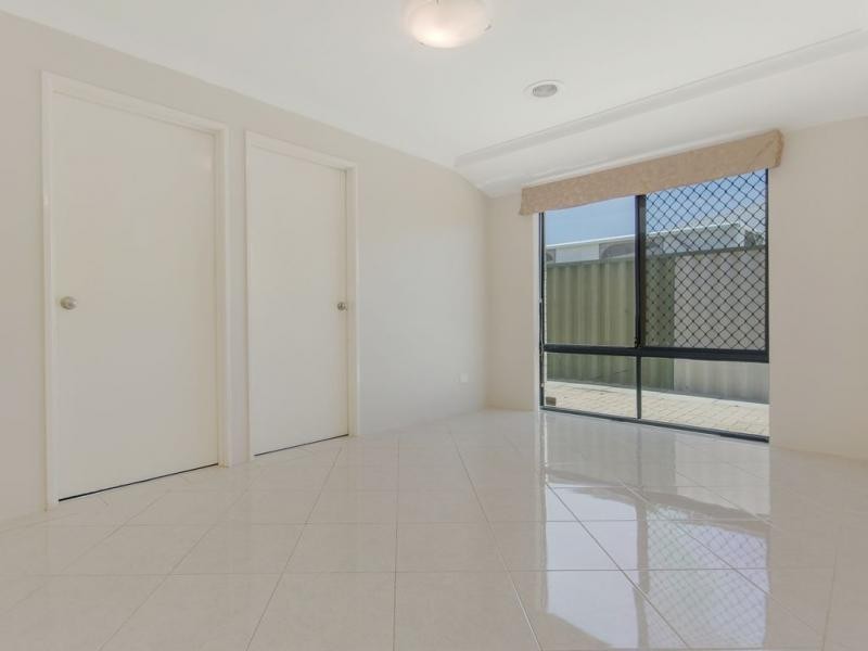 12 Pastrana Crescent, Port Kennedy WA 6172