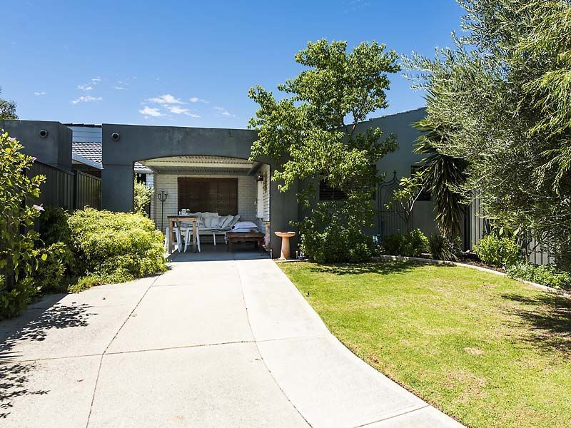 12 Bickford Place, Hamilton Hill WA 6163
