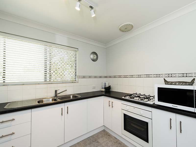 12 Bickford Place, Hamilton Hill WA 6163