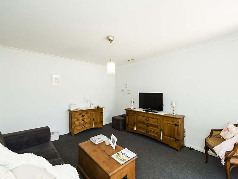 12 Bickford Place, Hamilton Hill WA 6163