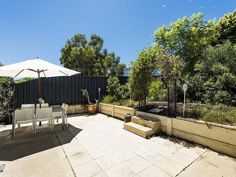 12 Bickford Place, Hamilton Hill WA 6163