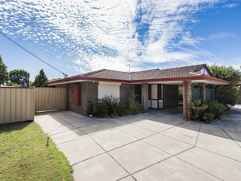 1/2 Corringle Grove, South Lake WA 6164