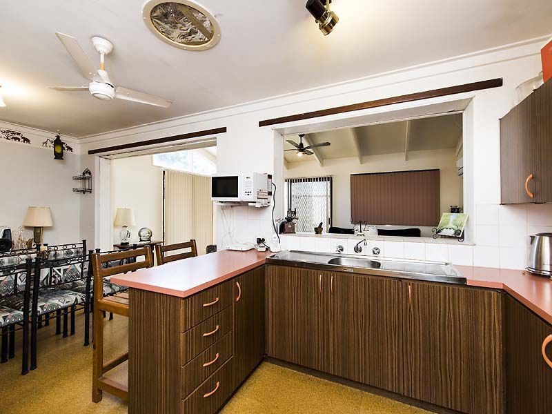 1/2 Corringle Grove, South Lake WA 6164