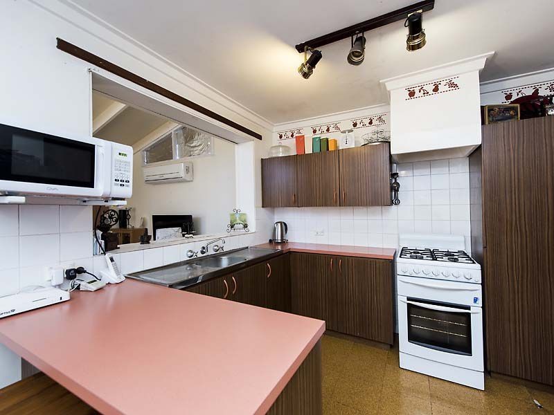 1/2 Corringle Grove, South Lake WA 6164