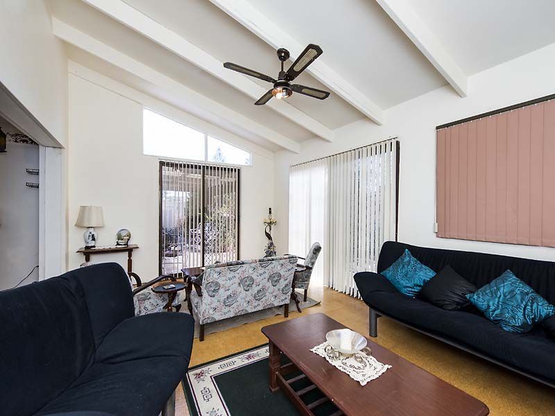 1/2 Corringle Grove, South Lake WA 6164