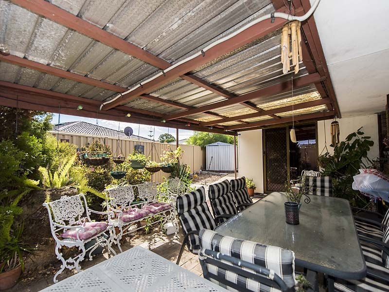 1/2 Corringle Grove, South Lake WA 6164