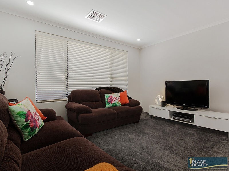 13 Rathbun Street, Secret Harbour WA 6173