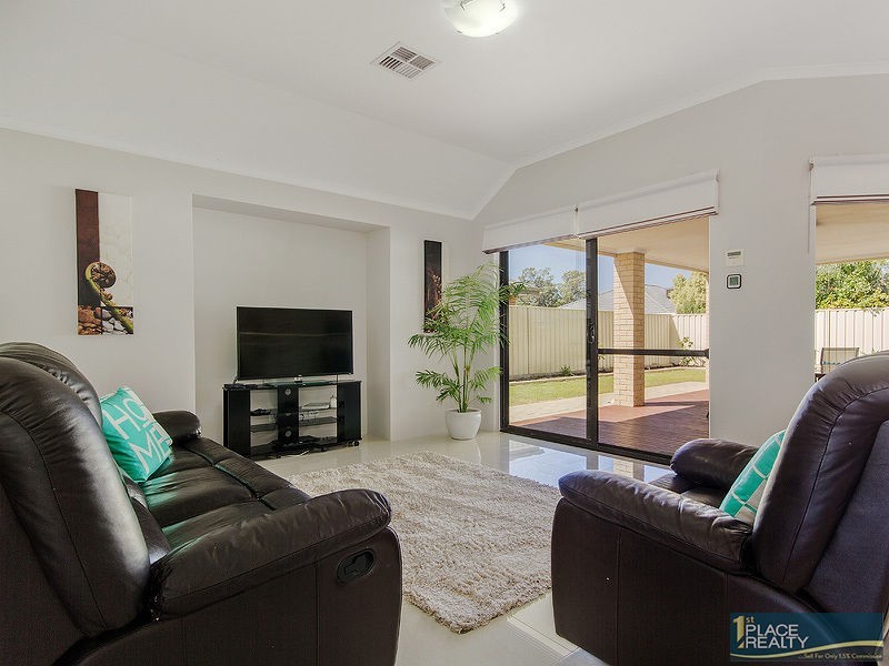 13 Rathbun Street, Secret Harbour WA 6173