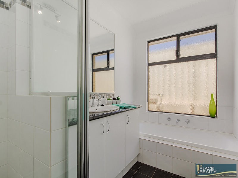 13 Rathbun Street, Secret Harbour WA 6173