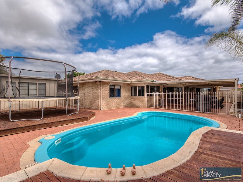 2 Tropea Place, Secret Harbour WA 6173
