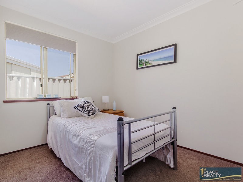 17 Rochester Way, Meadow Springs WA 6210