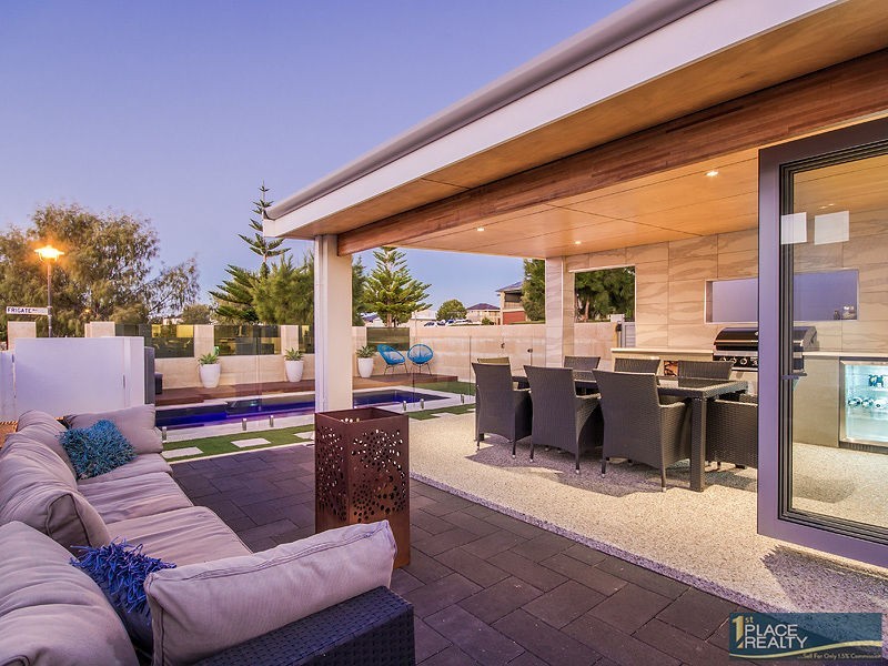 10 Frigate Way, Wannanup WA 6210