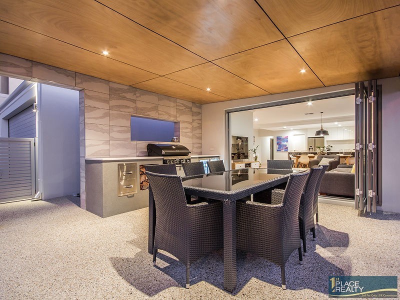 10 Frigate Way, Wannanup WA 6210