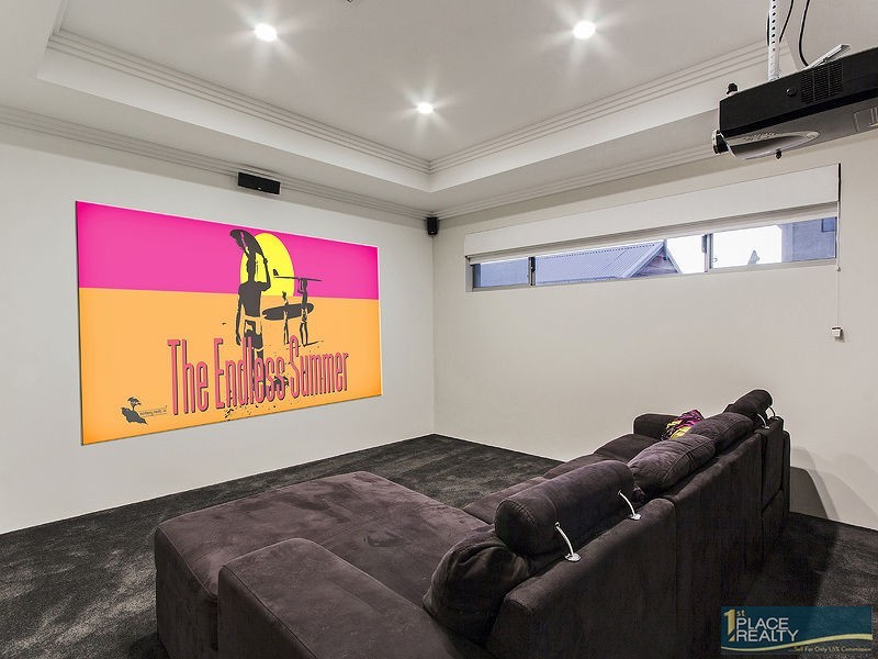 10 Frigate Way, Wannanup WA 6210