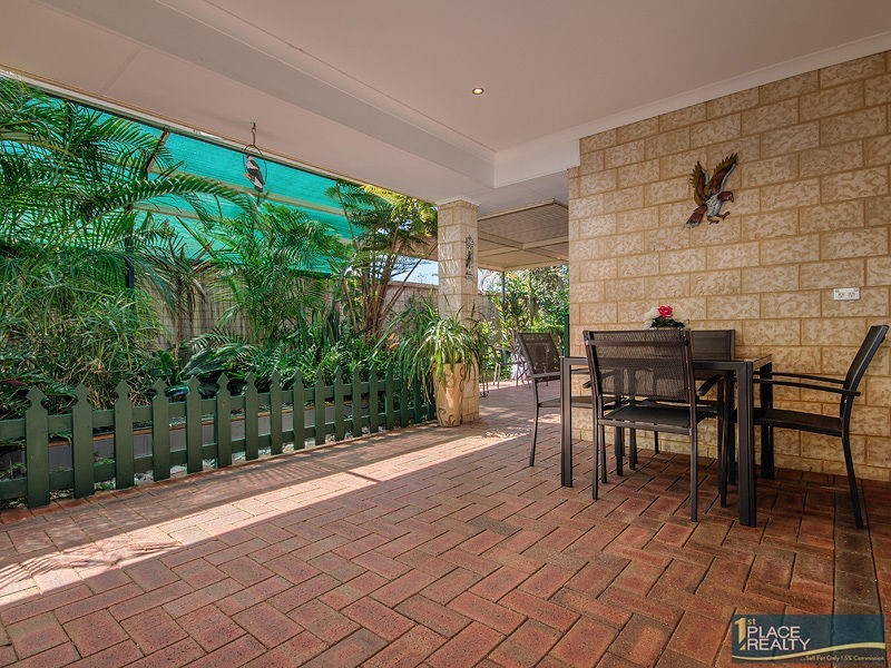 21 Tandure Heights, Lakelands WA 6180