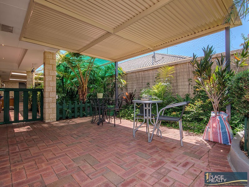 21 Tandure Heights, Lakelands WA 6180