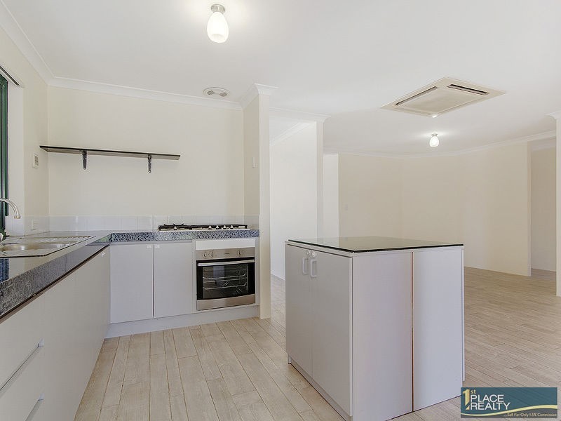 15 Caranja Court, Warnbro WA 6169