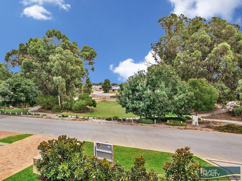 27 Jester Parkway, Meadow Springs WA 6210