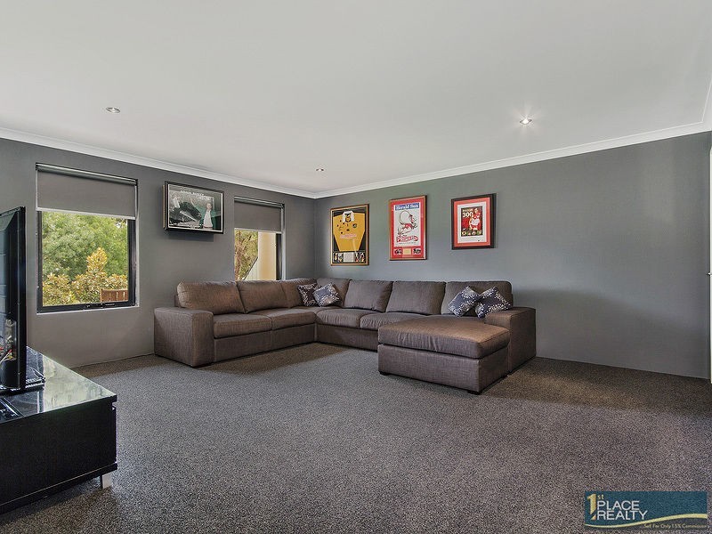 27 Jester Parkway, Meadow Springs WA 6210