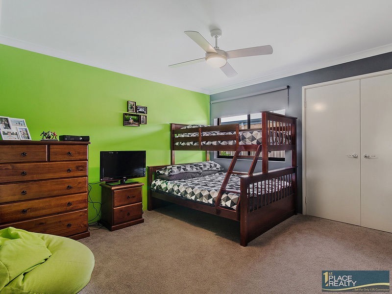 27 Jester Parkway, Meadow Springs WA 6210