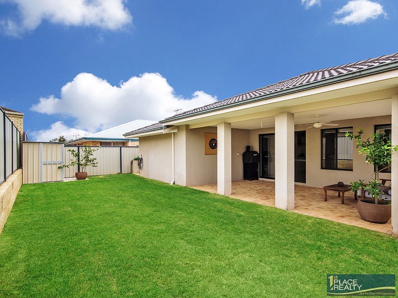 27 Jester Parkway, Meadow Springs WA 6210