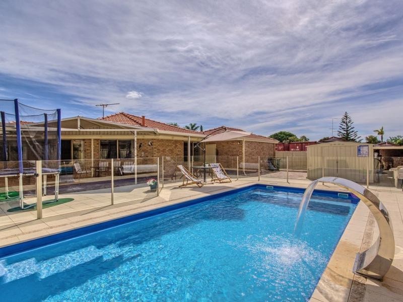 27 Cumberland Way, Waikiki WA 6169