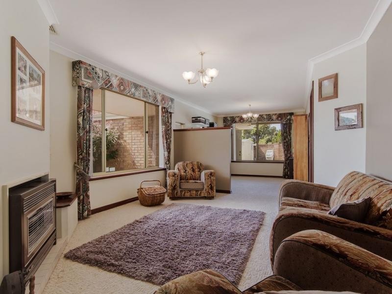 27 Cumberland Way, Waikiki WA 6169
