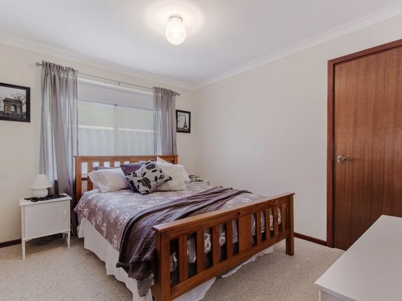 27 Cumberland Way, Waikiki WA 6169