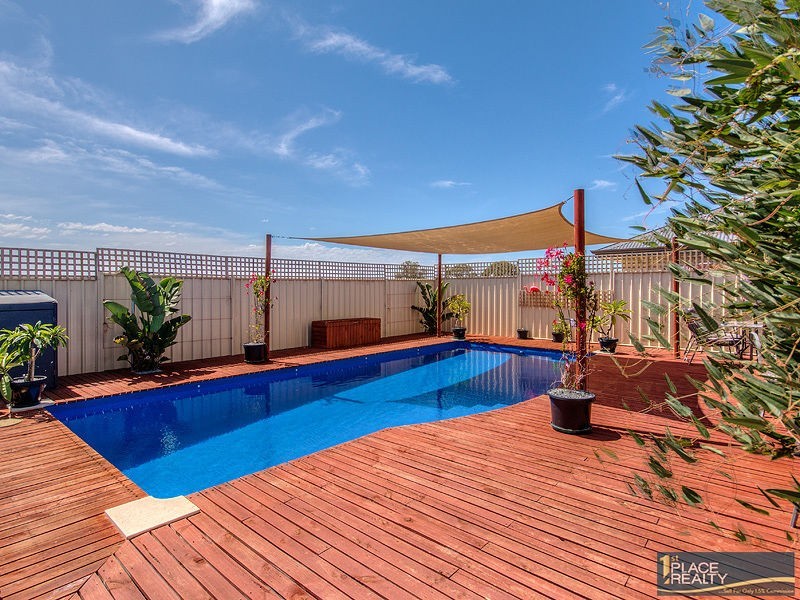 66 Malata Ridge, Lakelands WA 6180