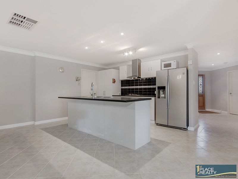 66 Malata Ridge, Lakelands WA 6180