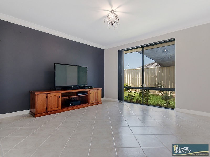 66 Malata Ridge, Lakelands WA 6180