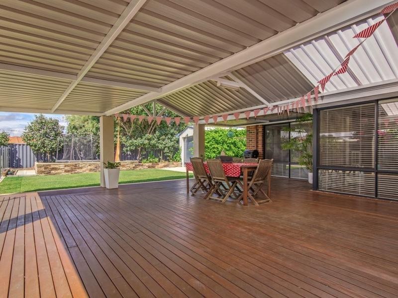 24 Rochefort Retreat, Port Kennedy WA 6172