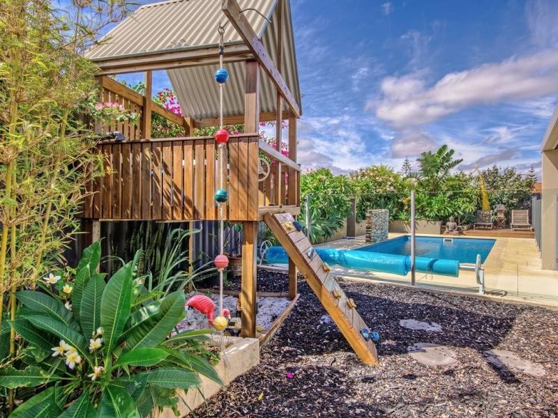 24 Rochefort Retreat, Port Kennedy WA 6172