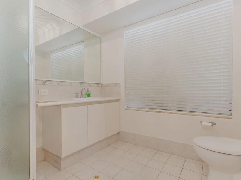 24 Rochefort Retreat, Port Kennedy WA 6172