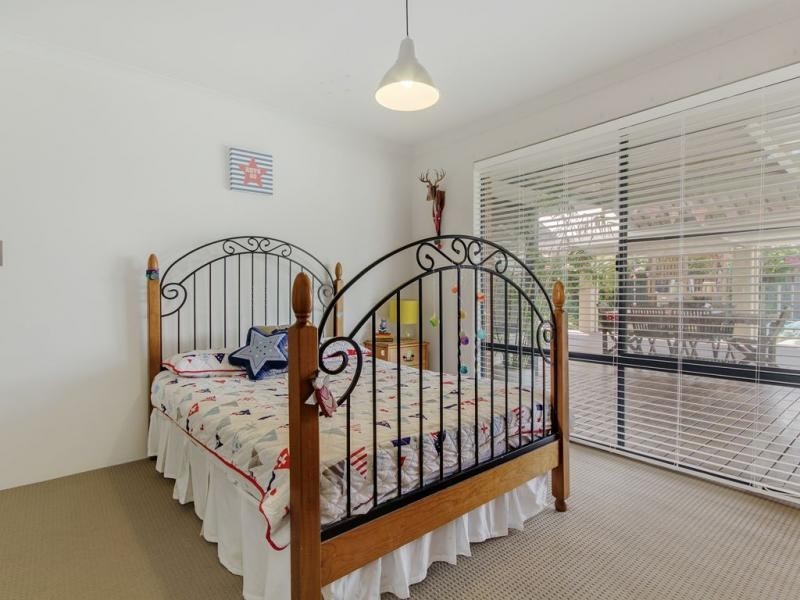 24 Rochefort Retreat, Port Kennedy WA 6172