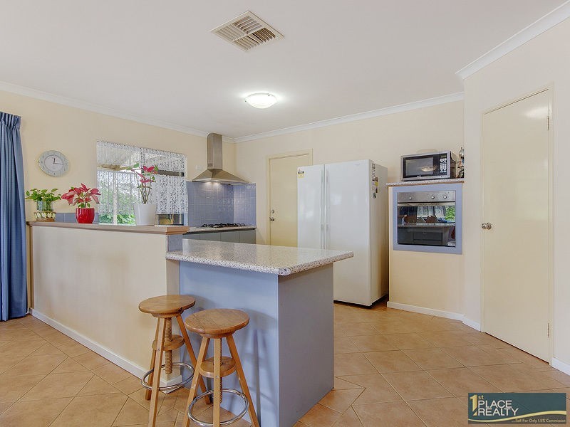7 Tyneside Loop, Meadow Springs WA 6210