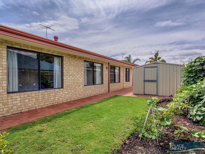 7 Tyneside Loop, Meadow Springs WA 6210