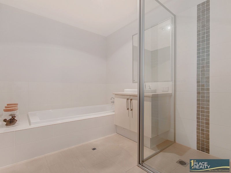 33 Tallering Way, Golden Bay WA 6174