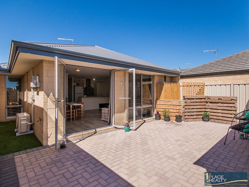 33 Tallering Way, Golden Bay WA 6174