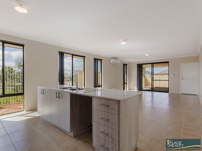 54 Eleanore Drive, Madora Bay WA 6210