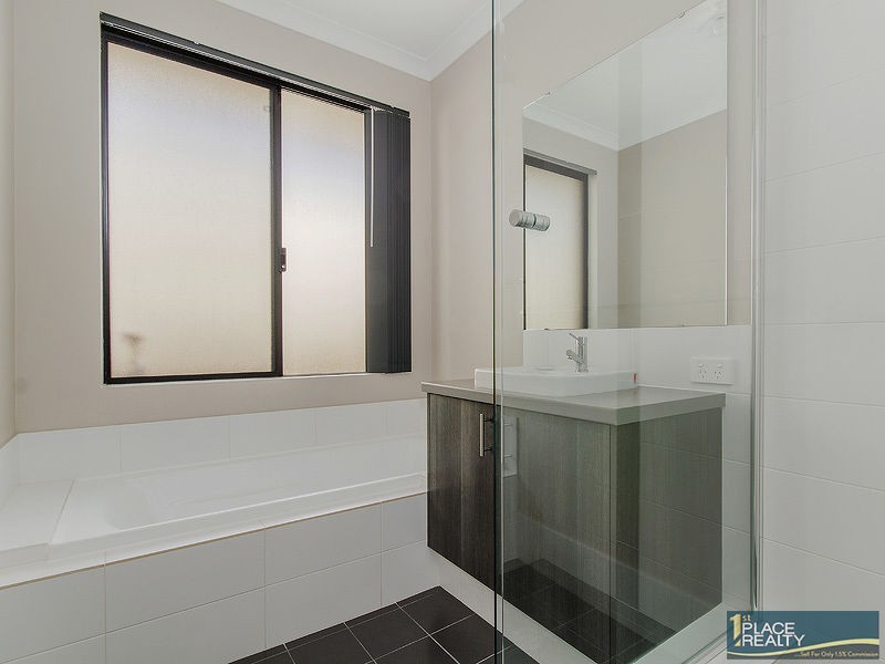 54 Eleanore Drive, Madora Bay WA 6210